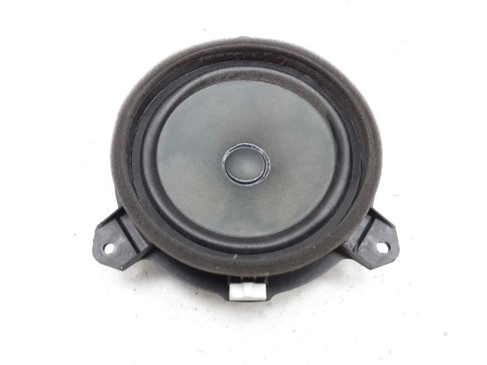 Speaker Toyota Yaris