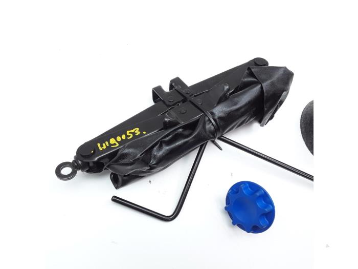 Jack Toyota Yaris Japanese & Korean auto parts