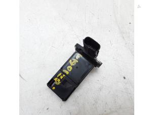 Gebruikte Luchthoeveelheidsmeter Isuzu D-Max (TFR/TFS) 2.5 D Twin Turbo Prijs € 41,99 Margeregeling aangeboden door Japoto Parts B.V.