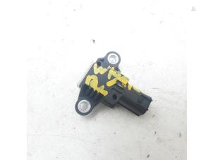 Gebruikte Sensor Airbag Isuzu D-Max (TFR/TFS) 2.5 D Twin Turbo Prijs € 15,70 Margeregeling aangeboden door Japoto Parts B.V.