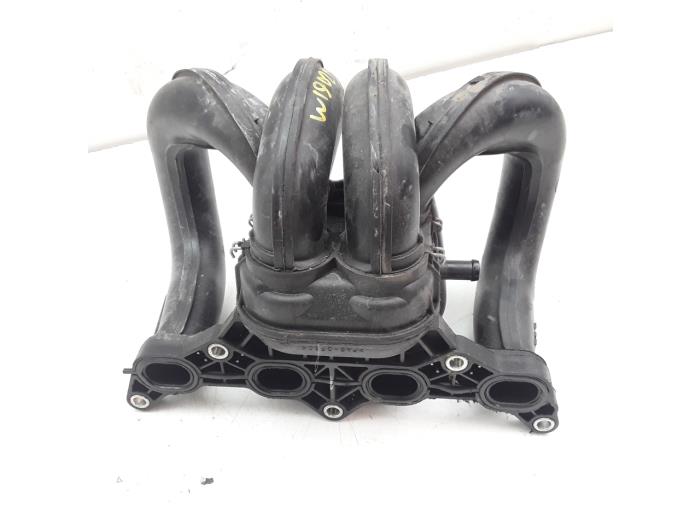 Gebruikte Spruitstuk Inlaat Toyota Yaris (P1) 1.3 16V VVT-i Prijs € 36,70 Margeregeling aangeboden door Japoto Parts B.V.