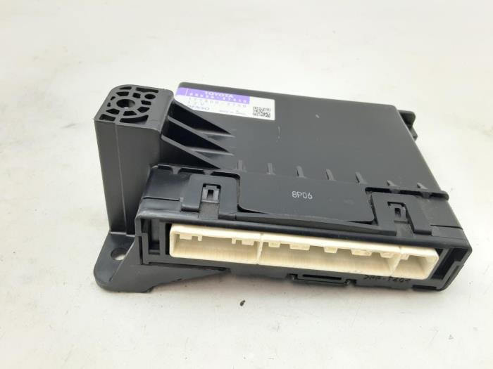 Gebruikte Computer Airco Toyota Prius Plus (ZVW4) 1.8 Hybrid 16V Prijs € 52,49 Margeregeling aangeboden door Japoto Parts B.V.