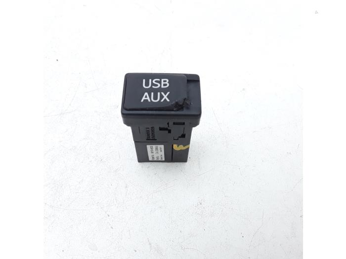 AUX/USB aansluiting Toyota Prius