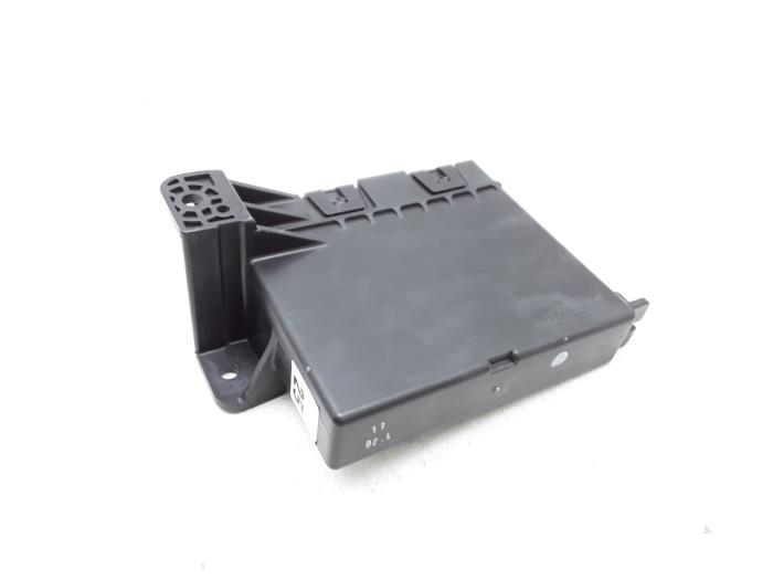 Computer Koeling van een Toyota Avensis Wagon (T27) 2.2 16V D-4D-F 150 2009