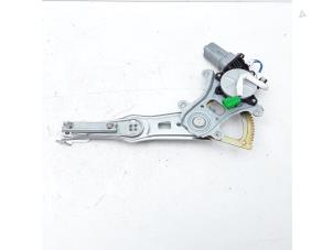 Gebruikte Ruitmechaniek 4Deurs links-achter Subaru Legacy (BL) 3.0 R 24V Prijs € 24,99 Margeregeling aangeboden door Japoto Parts B.V.