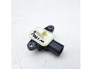 Gebruikte Airbag Sensor Mazda CX-3 (DJ/DK) 2.0 SkyActiv-G 120 Prijs € 41,99 Margeregeling aangeboden door Japoto Parts B.V.