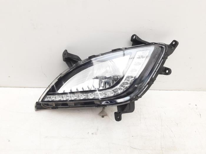 hyundai i20 daytime running lights