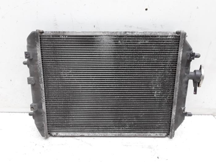 Gebruikte Radiateur Daihatsu Trevis 1.0 12V DVVT Prijs € 20,99 Margeregeling aangeboden door Japoto Parts B.V.