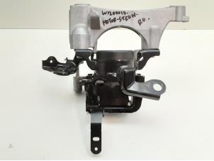 Gebruikte Motorrubber Toyota RAV4 (A5) 2.5 Hybrid 16V Prijs € 31,49 Margeregeling aangeboden door Japoto Parts B.V.