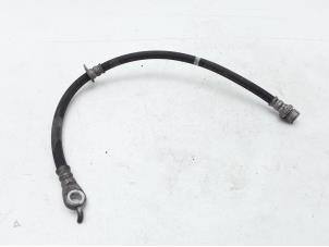 Gebruikte Remslang voor Toyota RAV4 (A5) 2.5 Hybrid 16V Prijs € 15,74 Margeregeling aangeboden door Japoto Parts B.V.