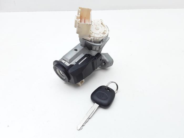 Ignition lock + key Toyota Yaris