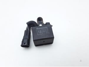 Gebruikte Relais Lexus IS (E3) 300h 2.5 16V Prijs € 26,25 Margeregeling aangeboden door Japoto Parts B.V.