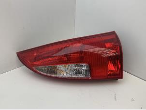 Gebruikte Achterlicht rechts Mazda Premacy 1.8 16V Prijs € 24,99 Margeregeling aangeboden door Japoto Parts B.V.