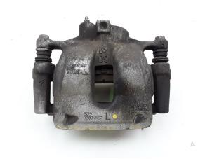 Gebruikte Remklauw (Tang) rechts-voor Toyota C-HR (X1,X5) 1.8 16V Hybrid Prijs € 31,70 Inclusief btw aangeboden door Japoto Parts B.V.