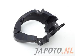 Gebruikte Afdekplaat mistlamp rechts Toyota Avensis Wagon (T27) 1.8 16V VVT-i Prijs € 15,00 Margeregeling aangeboden door Japoto Parts B.V.