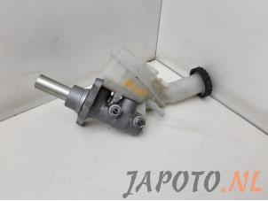 Gebruikte Hoofdremcilinder Mitsubishi ASX 1.8 DI-D MIVEC 16V Prijs € 35,51 Inclusief btw aangeboden door Japoto Parts B.V.