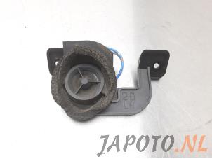 Gebruikte Tweeter Subaru Legacy Touring Wagon (BP) 2.5 16V Prijs € 14,95 Margeregeling aangeboden door Japoto Parts B.V.