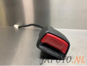 Gebruikte Veiligheidsgordel Insteek rechts-voor Hyundai i10 (B5) 1.0 12V Prijs € 14,95 Margeregeling aangeboden door Japoto Parts B.V.