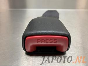 Gebruikte Veiligheidsgordel Insteek rechts-achter Suzuki Swift (ZA/ZC/ZD1/2/3/9) 1.3 VVT 16V Prijs € 14,95 Margeregeling aangeboden door Japoto Parts B.V.