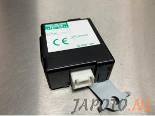 Gebruikte Centrale Deurvergrendelings Module Toyota Camry (CV30) 2.4i 16V VVT-i Prijs € 41,95 Margeregeling aangeboden door Japoto Parts B.V.
