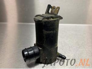 Gebruikte Ruitensproeierpomp voor Mazda MPV (LW19/69) 2.3 16V Prijs € 15,70 Margeregeling aangeboden door Japoto Parts B.V.