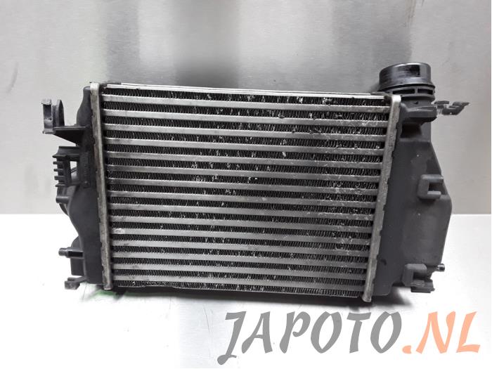 Gebruikte Intercooler Nissan Qashqai (J11) 1.5 dCi DPF Prijs € 51,45 Margeregeling aangeboden door Japoto Parts B.V.