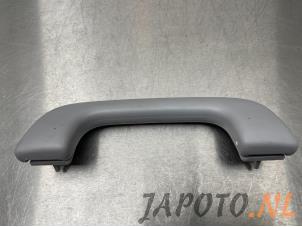 Gebruikte Handgreep Hyundai Kona (OS) 1.6 GDi Hybrid 16V Prijs € 15,70 Margeregeling aangeboden door Japoto Parts B.V.