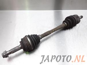 Gebruikte Steekas links-voor Toyota Yaris Verso (P2) 1.3 16V Prijs € 49,95 Margeregeling aangeboden door Japoto Parts B.V.