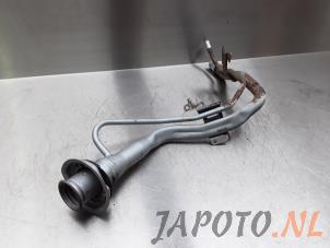Gebruikte Vulpijp Brandstoftank Subaru Forester (SH) 2.0 16V Prijs € 29,95 Margeregeling aangeboden door Japoto Parts B.V.