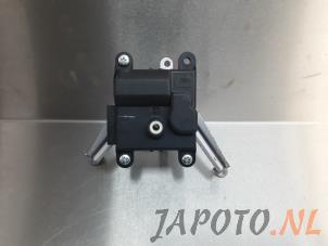 Gebruikte Kachelklep Motor Honda FR-V (BE) 1.7 16V Prijs € 26,20 Margeregeling aangeboden door Japoto Parts B.V.