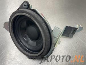 Gebruikte Speaker Honda Accord Tourer (CW) 2.2 i-DTEC 16V Prijs € 19,99 Margeregeling aangeboden door Japoto Parts B.V.