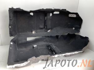 Gebruikte Vloerbedekking Subaru XV (GT/GX) 2.0 AWD 16V Prijs € 99,00 Margeregeling aangeboden door Japoto Parts B.V.