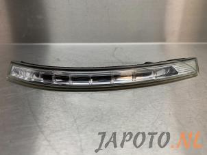 Gebruikte Knipperlicht spiegel rechts Kia Sportage (SL) 1.6 GDI 16V 4x2 Prijs € 24,95 Margeregeling aangeboden door Japoto Parts B.V.