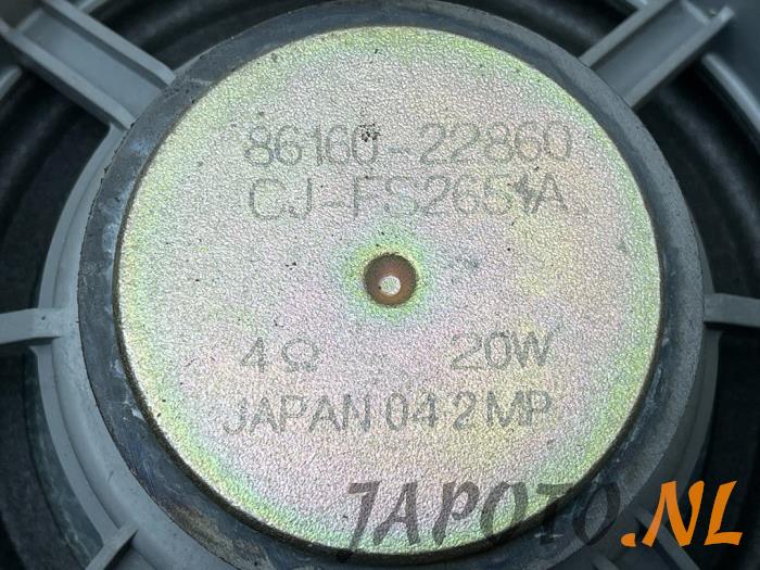 Luidspreker van een Toyota MR2 (ZZW30) 1.8 16V VT-i 2001