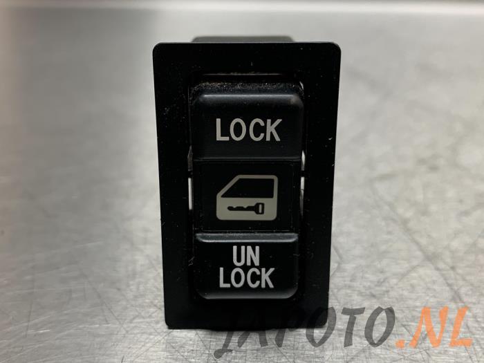 Central locking switch Toyota MR II