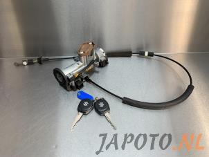Gebruikte Kontaktslot + Sleutel Suzuki Swift (ZA/ZC/ZD1/2/3/9) 1.5 VVT 16V Prijs € 40,00 Margeregeling aangeboden door Japoto Parts B.V.
