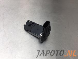 Gebruikte Luchthoeveelheidsmeter Toyota RAV4 (A4) 2.0 D-4D 16V 4x2 Prijs € 36,70 Margeregeling aangeboden door Japoto Parts B.V.