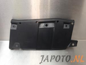 Gebruikte Bumperdeel links-achter Toyota RAV4 (A4) 2.0 D-4D 16V 4x2 Prijs € 35,00 Margeregeling aangeboden door Japoto Parts B.V.