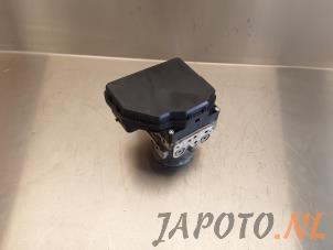 Gebruikte ABS Pomp Toyota RAV4 (A4) 2.0 D-4D 16V 4x2 Prijs € 249,00 Margeregeling aangeboden door Japoto Parts B.V.