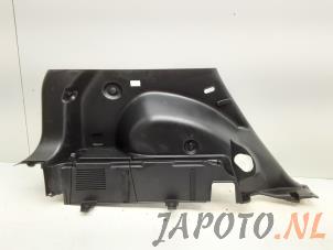 Gebruikte Kofferbakbekleding links Kia Sportage (SL) 2.0 CRDi 16V VGT 4x4 Prijs € 59,29 Inclusief btw aangeboden door Japoto Parts B.V.