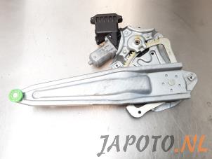 Gebruikte Ruitmechaniek 4Deurs links-achter Toyota Avensis Wagon (T27) 2.0 16V D-4D-F Prijs € 39,99 Margeregeling aangeboden door Japoto Parts B.V.