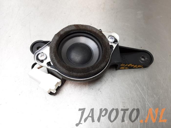 Gebruikte Luidspreker Lexus IS (E2) 250 2.5 V6 24V Prijs € 20,95 Margeregeling aangeboden door Japoto Parts B.V.