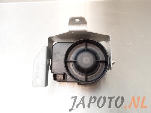 Gebruikte Alarm sirene Mazda CX-7 2.3 MZR DISI Turbo 16V Prijs € 24,95 Margeregeling aangeboden door Japoto Parts B.V.