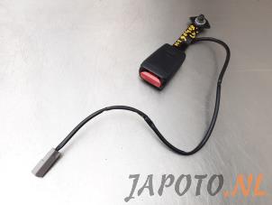 Gebruikte Veiligheidsgordel Insteek links-voor Mazda CX-7 2.3 MZR DISI Turbo 16V Prijs € 26,20 Margeregeling aangeboden door Japoto Parts B.V.