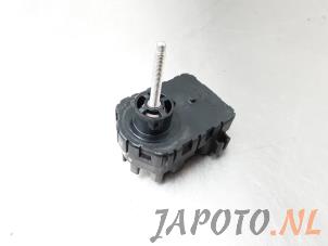 Gebruikte Motor Koplamp Mazda CX-7 2.3 MZR DISI Turbo 16V Prijs € 26,20 Margeregeling aangeboden door Japoto Parts B.V.