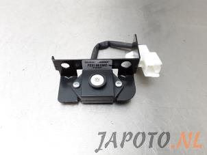 Gebruikte Luidspreker Mazda CX-7 2.3 MZR DISI Turbo 16V Prijs € 20,95 Margeregeling aangeboden door Japoto Parts B.V.