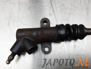 Gebruikte Koppeling Hulp Cilinder Mazda MX-5 (NA18/35/6C/8C) 1.6i 16V Prijs € 19,95 Margeregeling aangeboden door Japoto Parts B.V.
