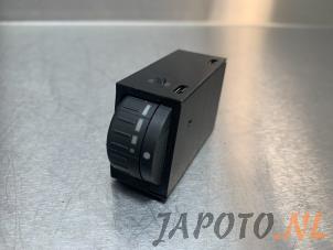 Gebruikte Cockpit dimmer Subaru Legacy Touring Wagon (BP) 2.5 16V Prijs € 14,95 Margeregeling aangeboden door Japoto Parts B.V.