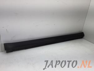 Gebruikte Sideskirt links Subaru Legacy Touring Wagon (BP) 2.5 16V Prijs € 51,45 Margeregeling aangeboden door Japoto Parts B.V.