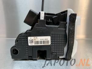 Gebruikte Deurslot Mechaniek 4Deurs rechts-voor Hyundai i20 (GBB) 1.0 T-GDI 100 12V Prijs € 31,49 Margeregeling aangeboden door Japoto Parts B.V.